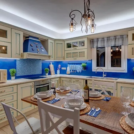 Fabbrica Apartman Vári